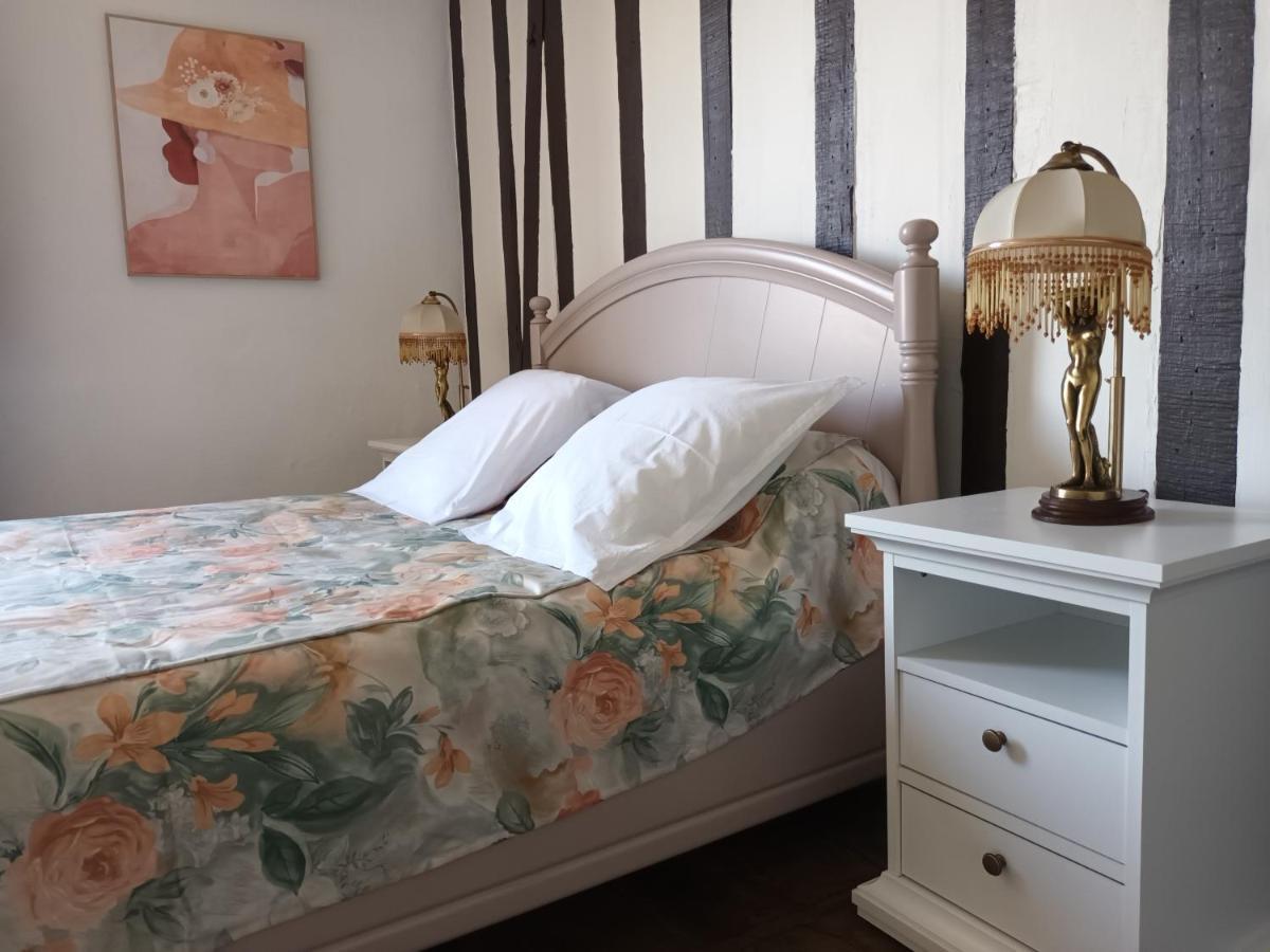 Chambres D'Hotes Le Veilleur De Noblat Saint-Léonard-de-Noblat Exteriér fotografie
